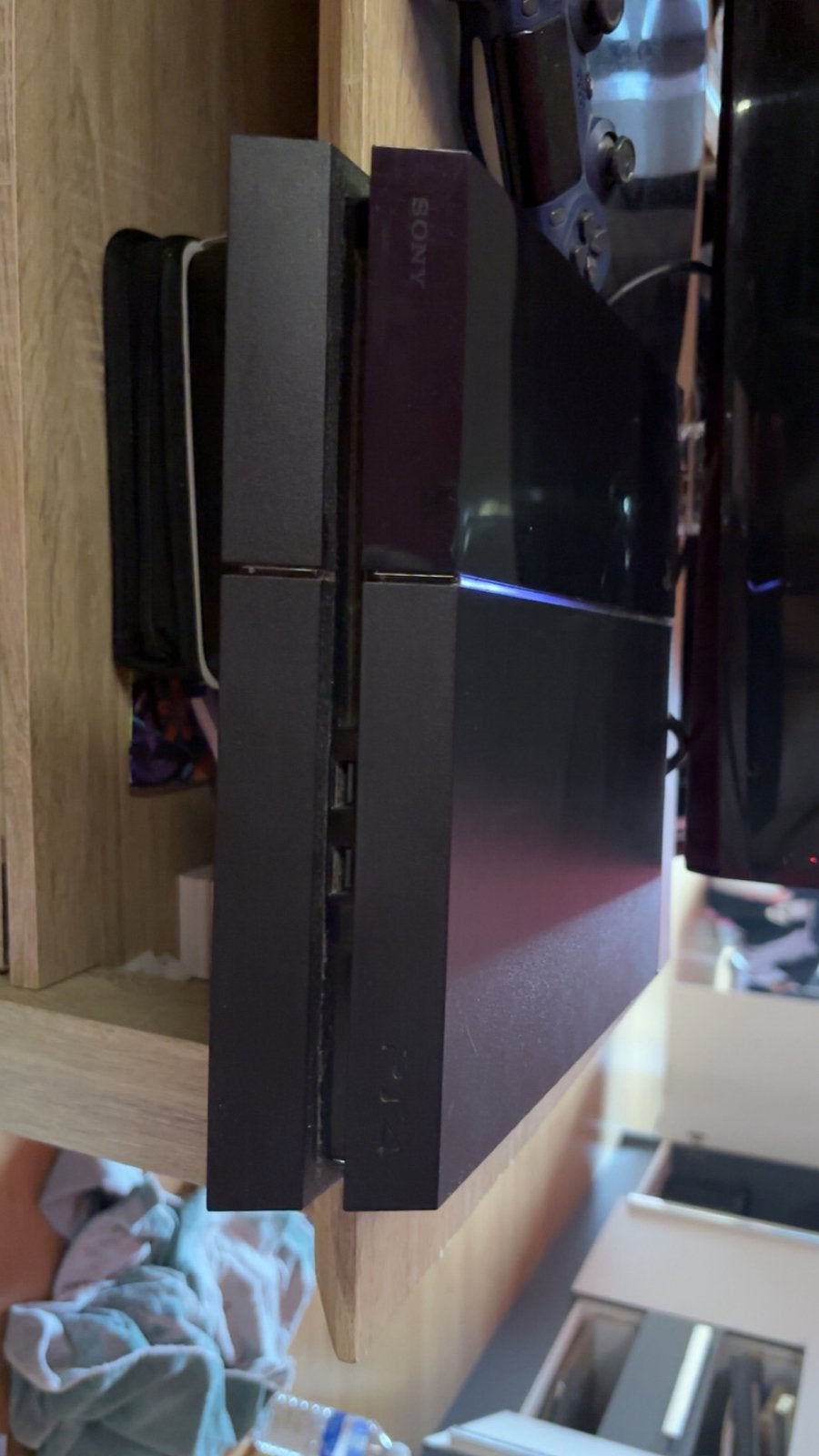 Ps4 + manette, Games en Spelcomputers, Ophalen of Verzenden, Gebruikt, Met 2 controllers