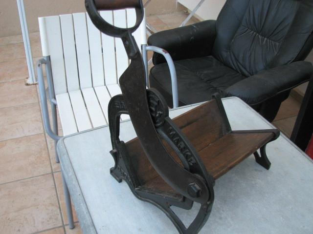 ancien coupe pain, Enlèvement ou Envoi