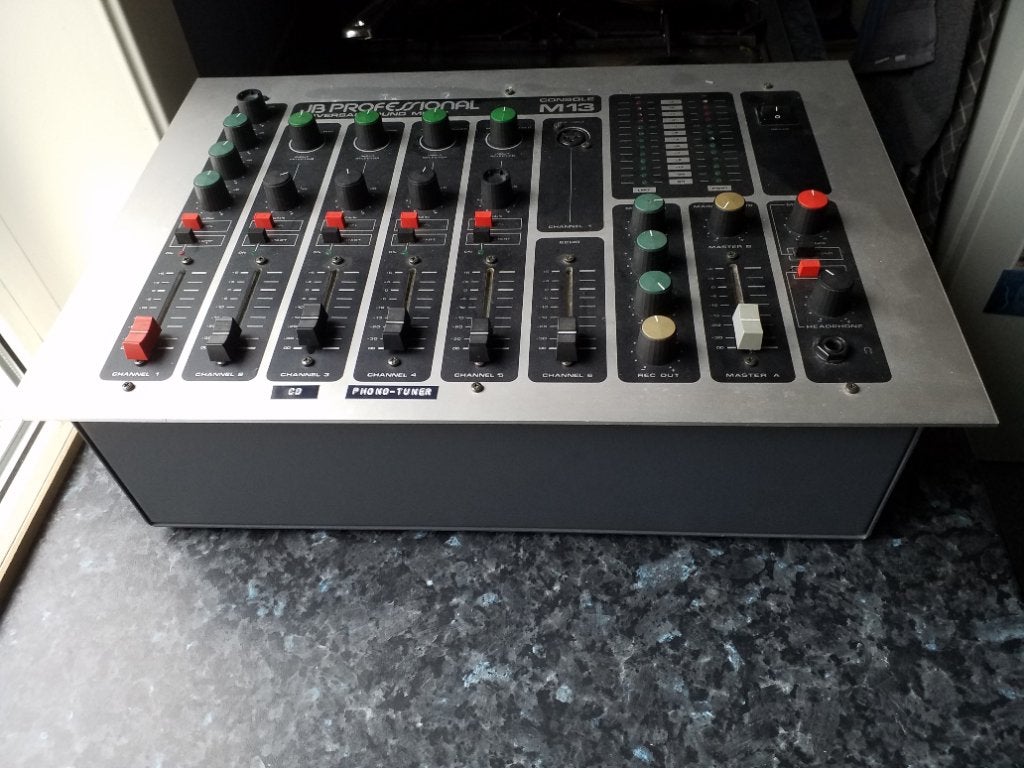 JBSYSTEMS PROFESSIONAL M13, Muziek en Instrumenten, Ophalen, Zo goed als nieuw, Microfooningang