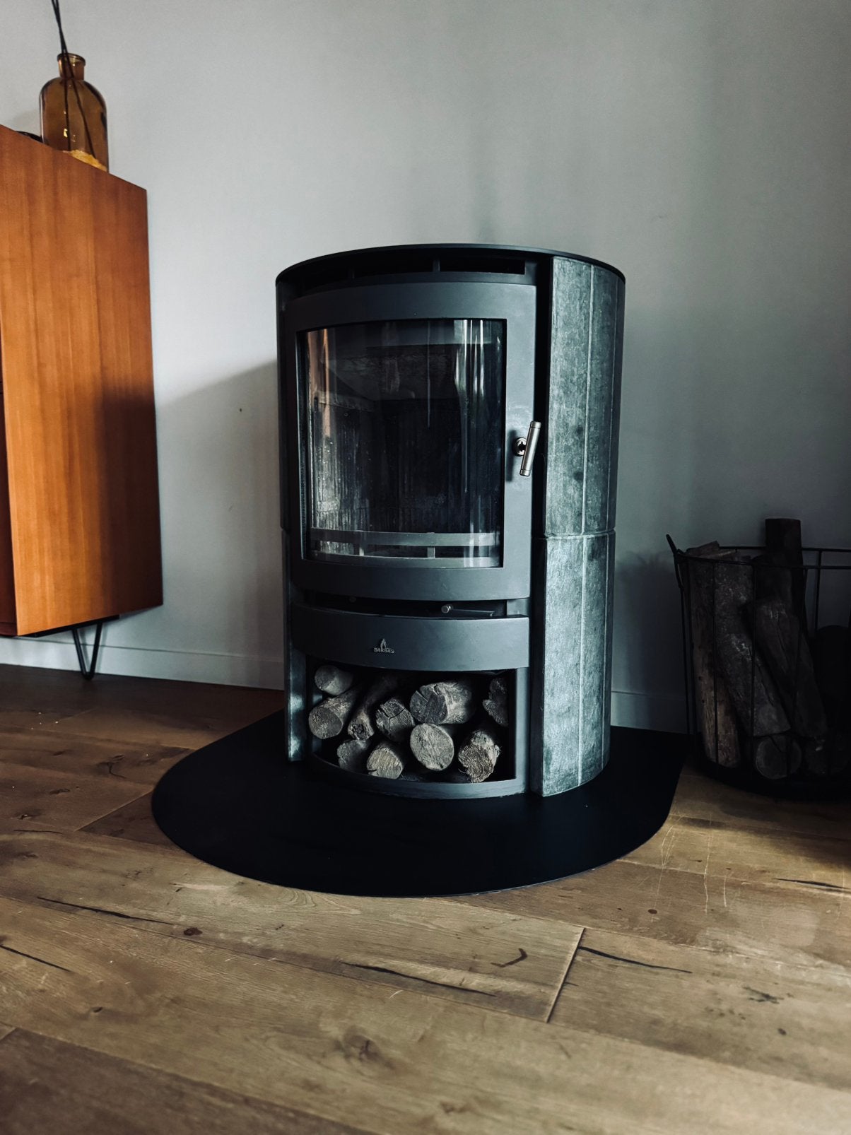 Barbas houtkachel met speksteen – ronde design., Huis en Inrichting, Ophalen, Zo goed als nieuw, Houtkachel