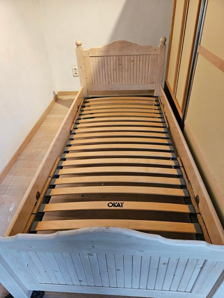 1-persoon bed 90 x 200 cm met matras, Maison & Meubles, Chambre à coucher | Lits, 90 cm, Une personne, Enlèvement, Utilisé