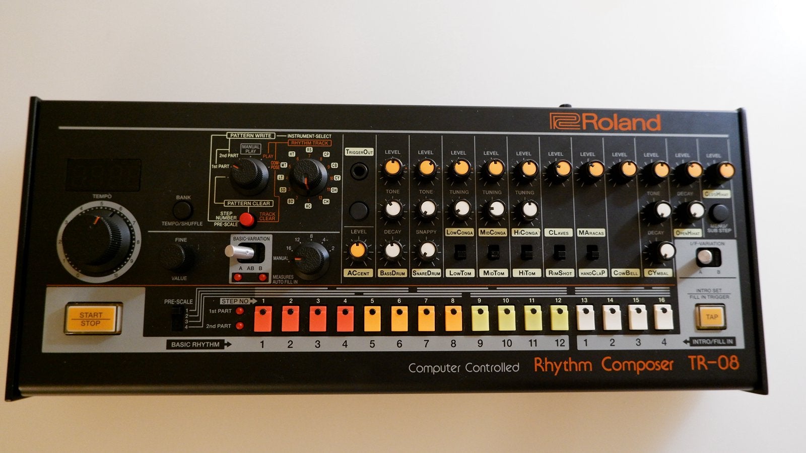 Roland Boutique TR-08 Rhythm Composer., Musique & Instruments, Enlèvement, Comme neuf