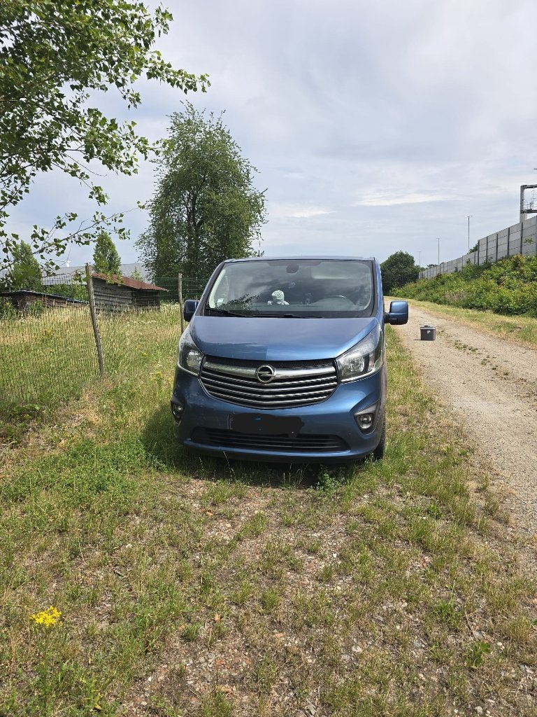 vivaro dubbel cabine, Voorwielaandrijving, Euro 6, 4 cilinders, 2000 kg