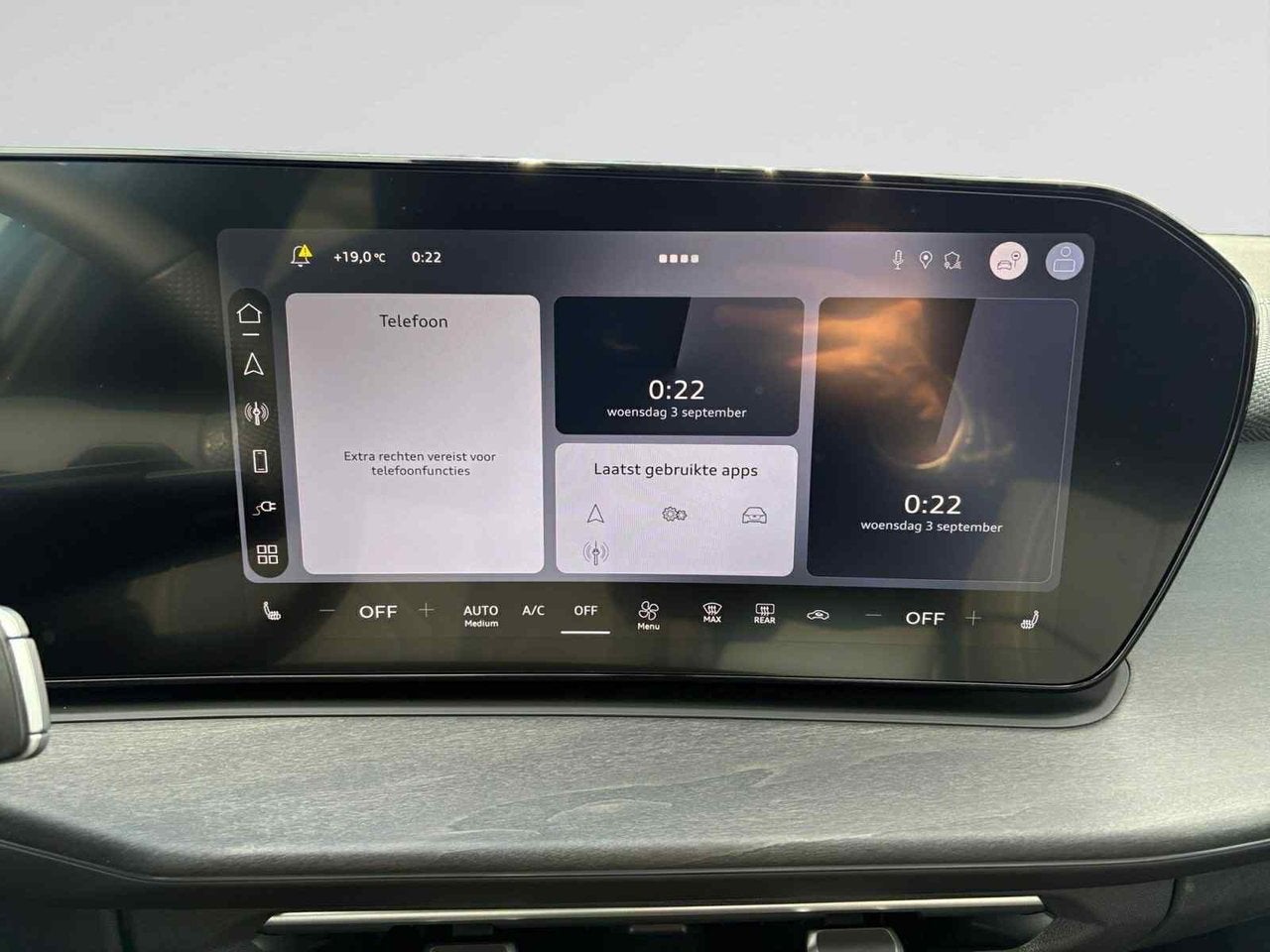 Audi Q3 SUV e-hybrid (PHEV) CORPORATE S 35 TFSI 275 PK S TRO, Auto's, Automaat, 48 g/km, Lederen bekleding, Zwart