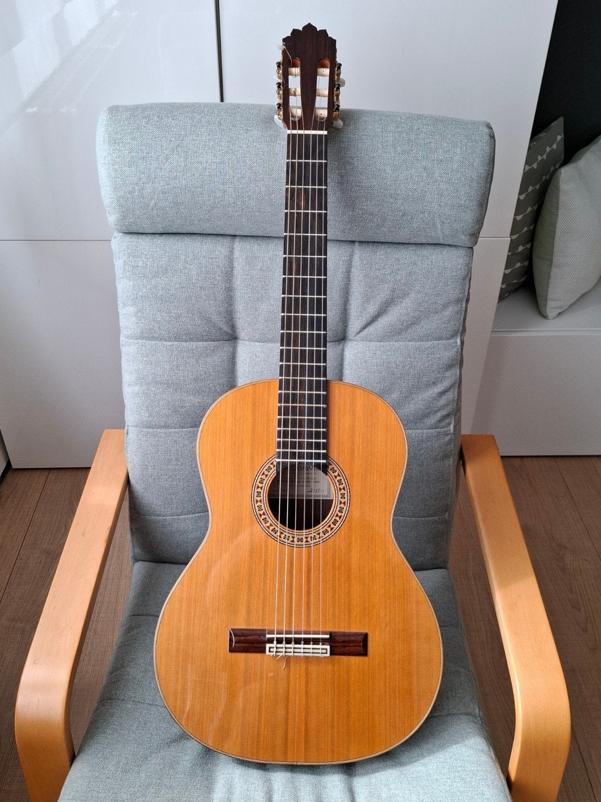 Joan Cashimira klassieke gitaar., Muziek en Instrumenten, Ophalen, Zo goed als nieuw, Klassieke of Spaanse gitaar, Met koffer