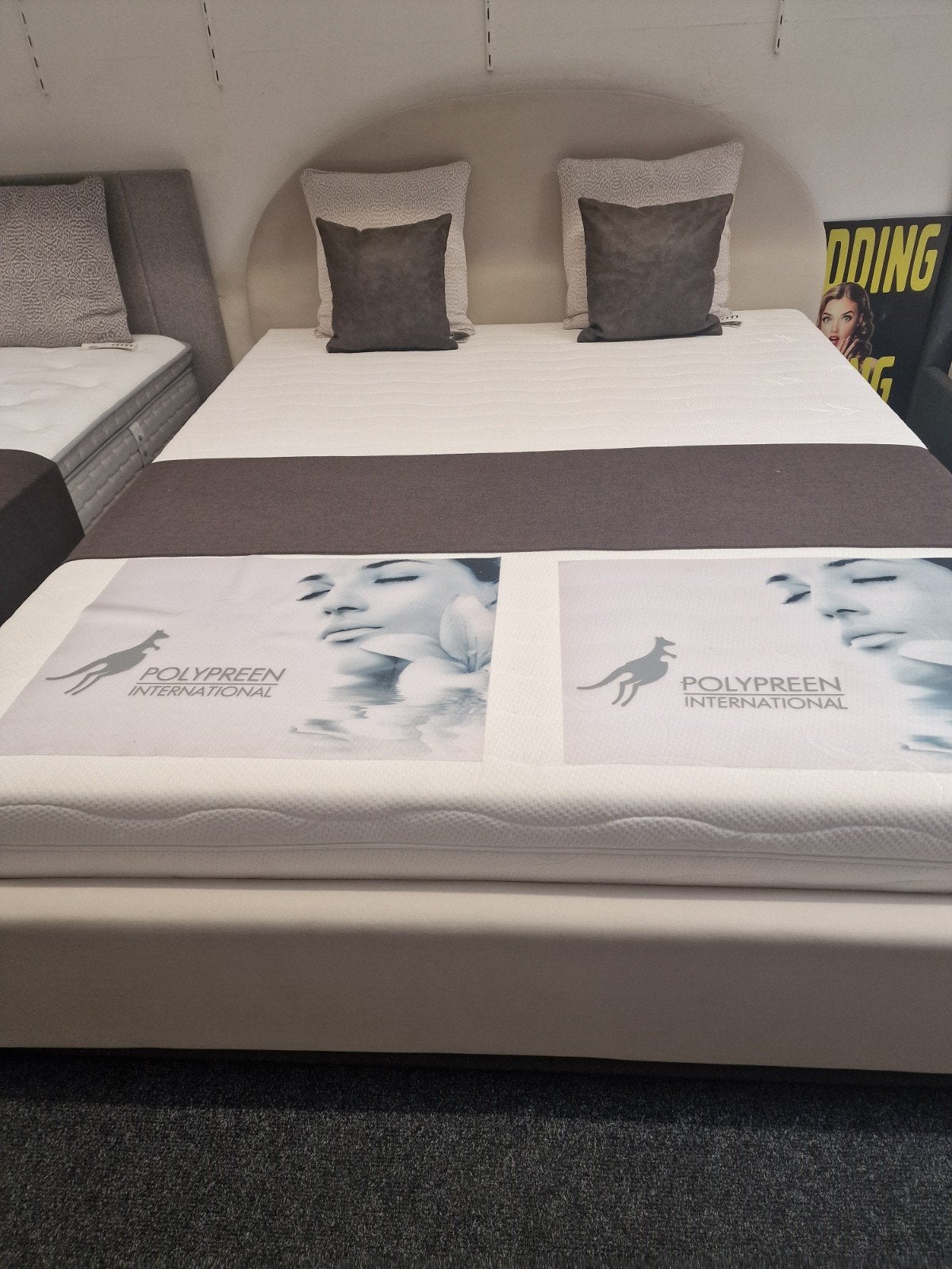 Boxsleep met opbergruimte 399 €, Huis en Inrichting, Ophalen