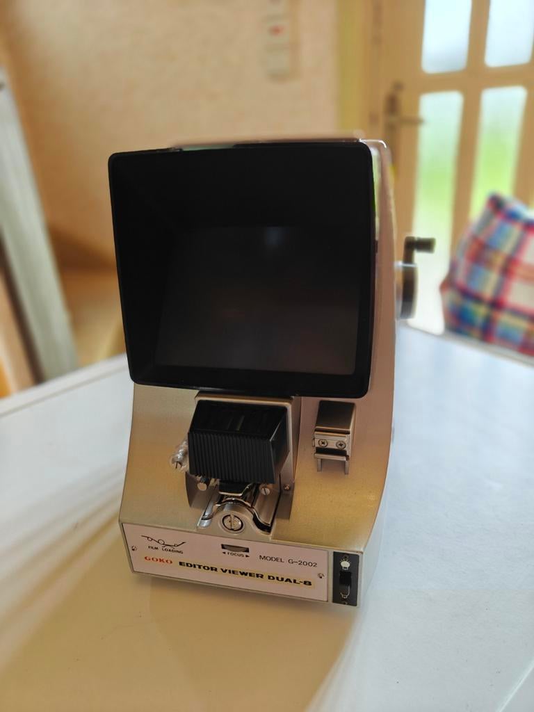 Visionneuse Goko Editor Dual-8 (G-2002) — Super 8 et 8 mm, Collections, Appareils photo & Matériel cinématographique, Enlèvement ou Envoi