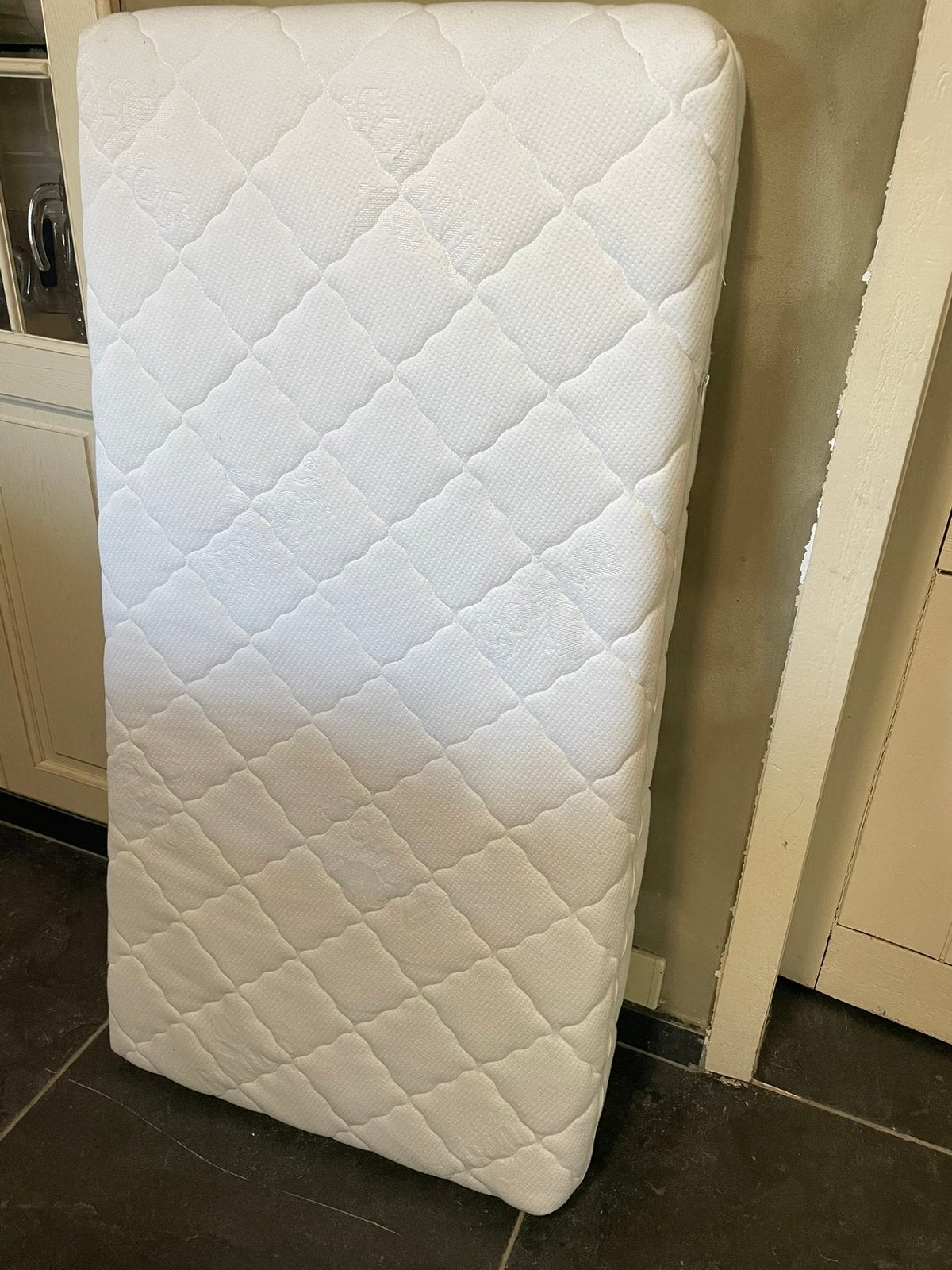 Babymatras, Kinderen en Baby's, Ophalen, Zo goed als nieuw