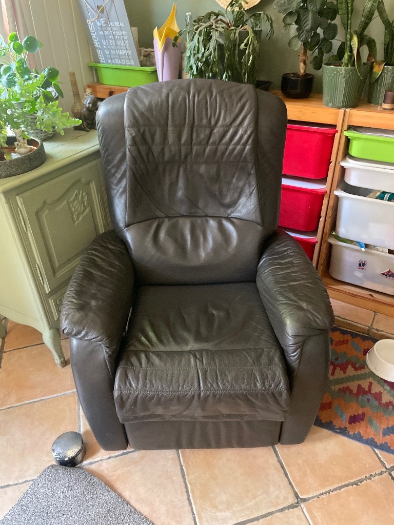 Donker bruine leren elektrische relax, Maison & Meubles, Fauteuils, 75 à 100 cm, Luxe, Enlèvement, Utilisé