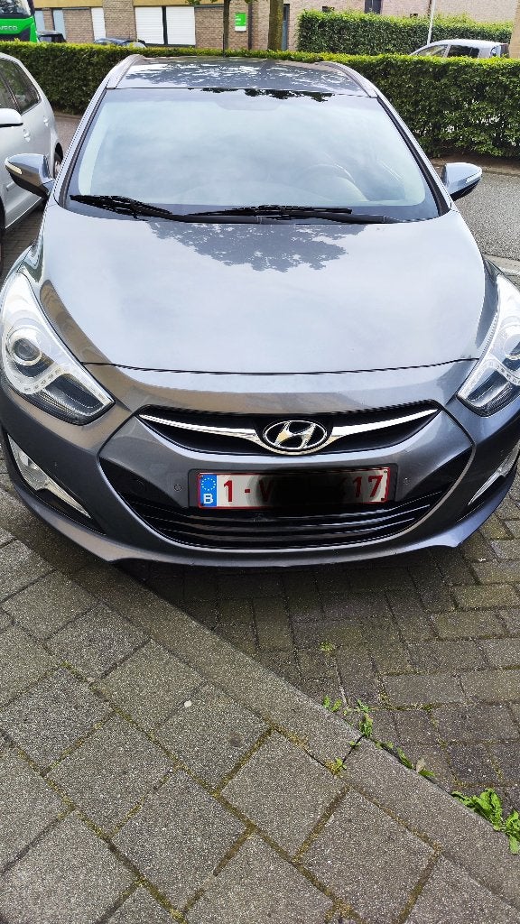 TE KOOP HYUNDAI I40 1.7 crdi,  diesel 85 kw euro 5b, Auto's, Euro 5, Zwart, Zwart, Leder