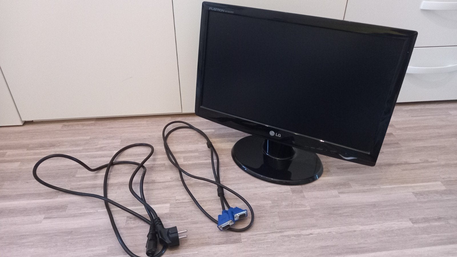 LG Flatron Computerscherm / Monitor – Inclusief Stroomkabel, Computers en Software, Monitoren, Full HD, Ophalen of Verzenden, Zo goed als nieuw