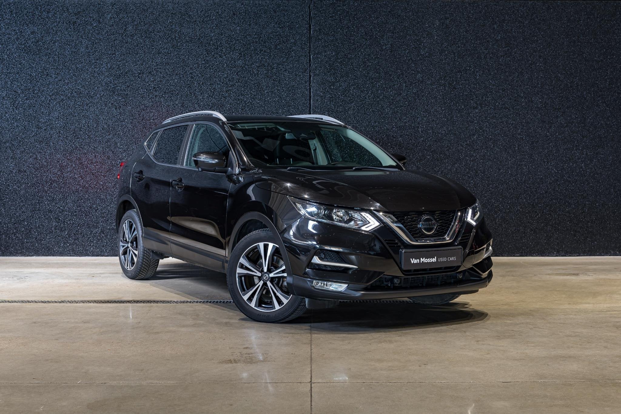 Nissan Qashqai DIG-T 140 EVAPO Urban Edition NAVI | CAMERA |, Voorwielaandrijving, Euro 5, Gebruikt, 4 cilinders