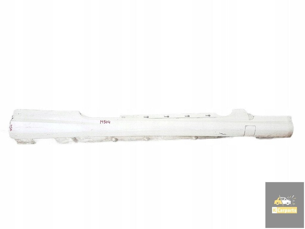 Baguette de seuil de porte droite Mercedes 207 AMG | GetMoto, Mercedes-Benz AG, Mercedes-Benz, Utilisé, Mercedesstrasse 120
70372  Stuttgart, DE