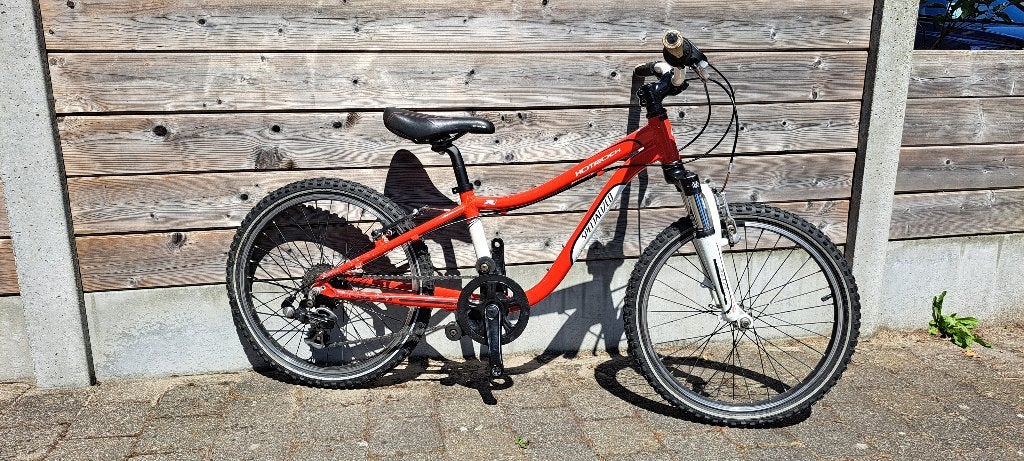 Specialized Hotrock 20 inch, Fietsen en Brommers, Fietsen | Kinderfietsjes, 20 inch of meer, Gebruikt, Velgrem, Ophalen
