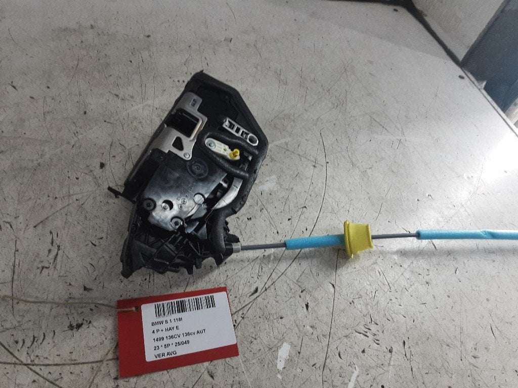 SERRURE DE PORTE AVANT GAUCHE BMW 1 serie (F40) (7445041), Gauche, Mevr. I. Hauben, Utilisé, BMW