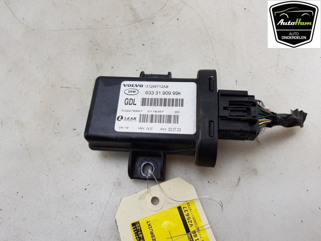 ORDINATEUR GESTION ECLAIRAGE Volvo V70 (BW), Info@volvocars.com, Volvo Car Germany GmbH, Siegburger Straße 229
50679  Köln, DE