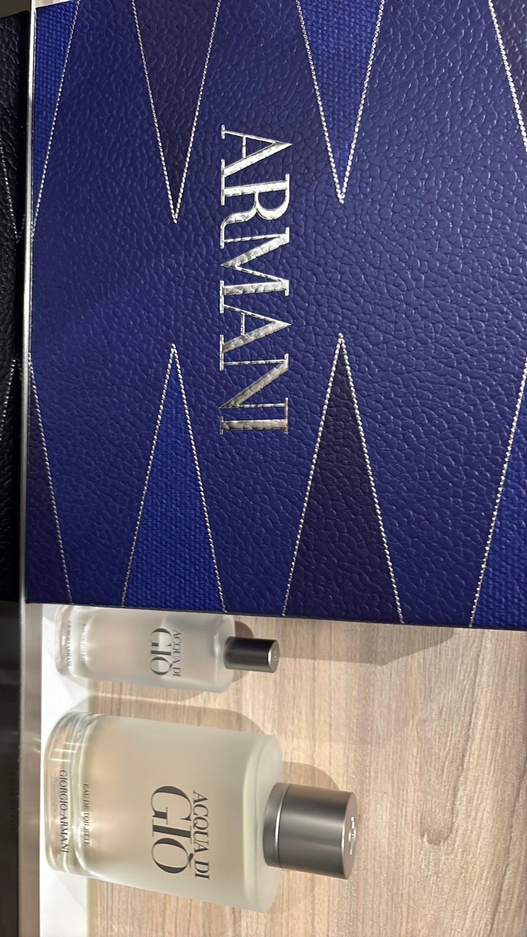 Armani acqua di gio eau de toilette set 100ml + 10ml, Ophalen of Verzenden, Zo goed als nieuw