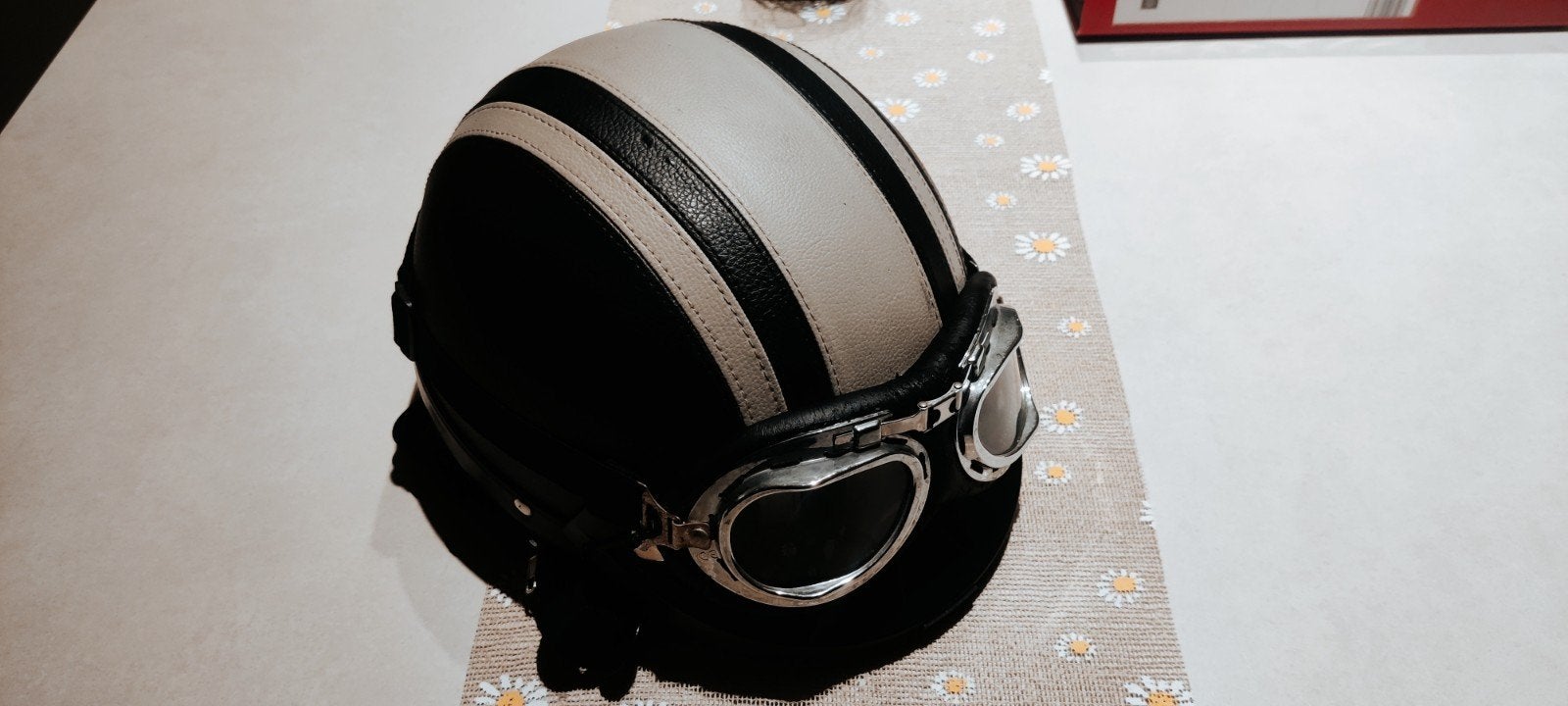 Retro helm large, Ophalen of Verzenden