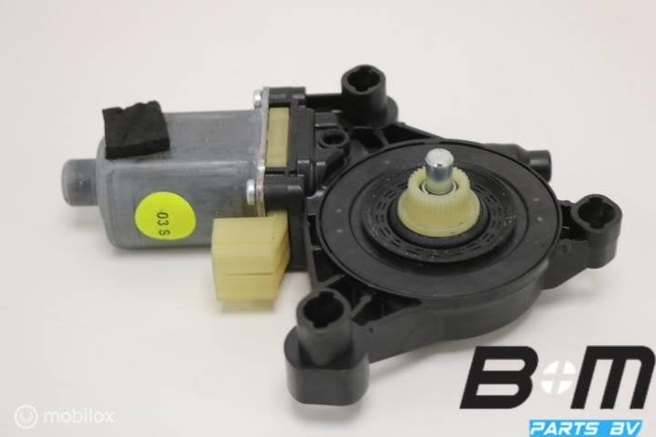 Raammotor linksvoor Audi A3 8V 5Q0959802B, Utilisé