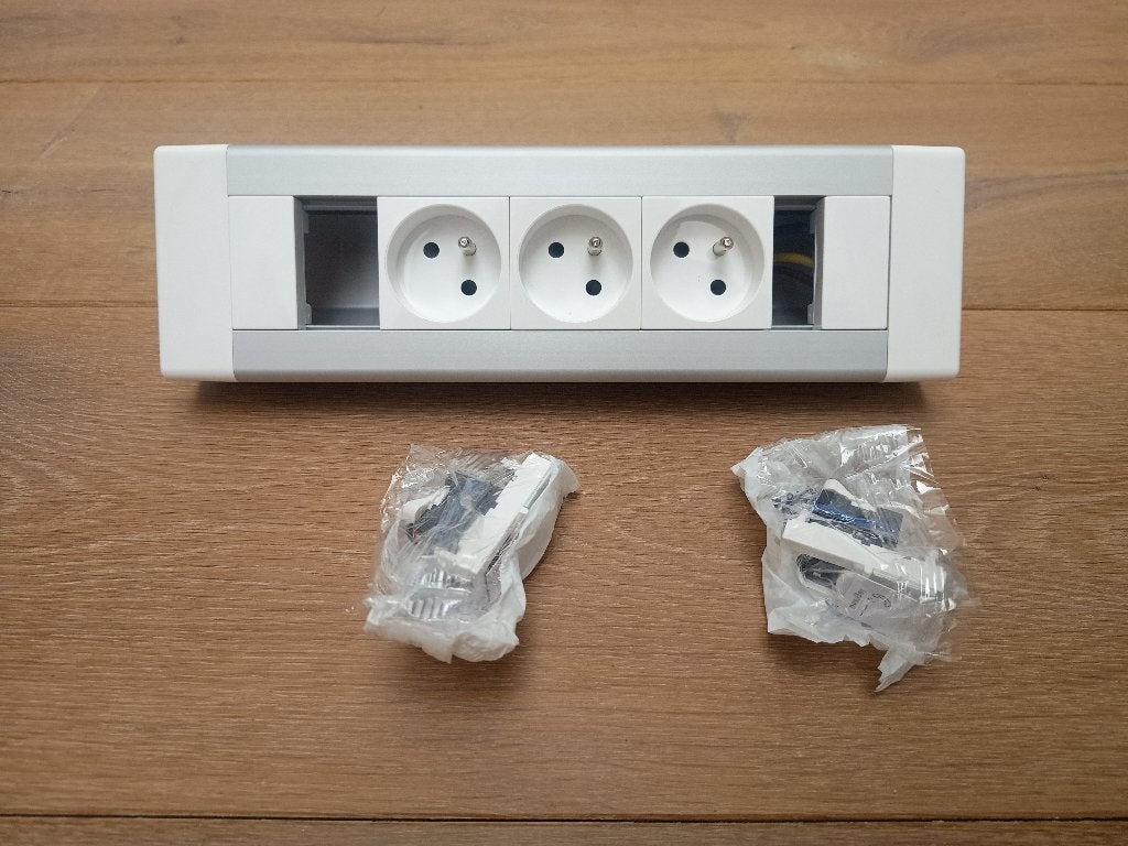 Opbouwstekkerdoos Bureau Penaarde - Legrand - NIEUW, Diversen, Bureau-accessoires, Verzenden, Nieuw