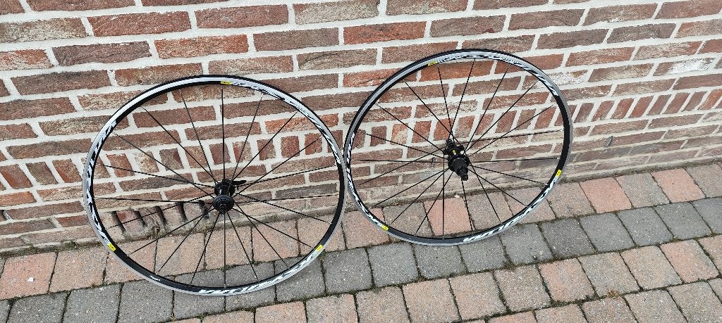Mavic KSYRIUM EQUIPE S (bijna nieuw, zwart, geen remslijtage, Zo goed als nieuw, Aluminium, Racefiets, Ophalen