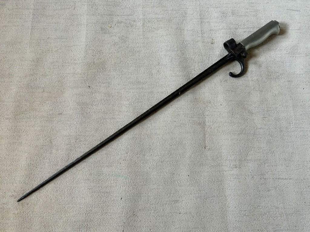 wo1 - Franse bajonet - type rosalie voor lebel 1e model, Verzamelen, Ophalen of Verzenden, Landmacht, Mes of Dolk