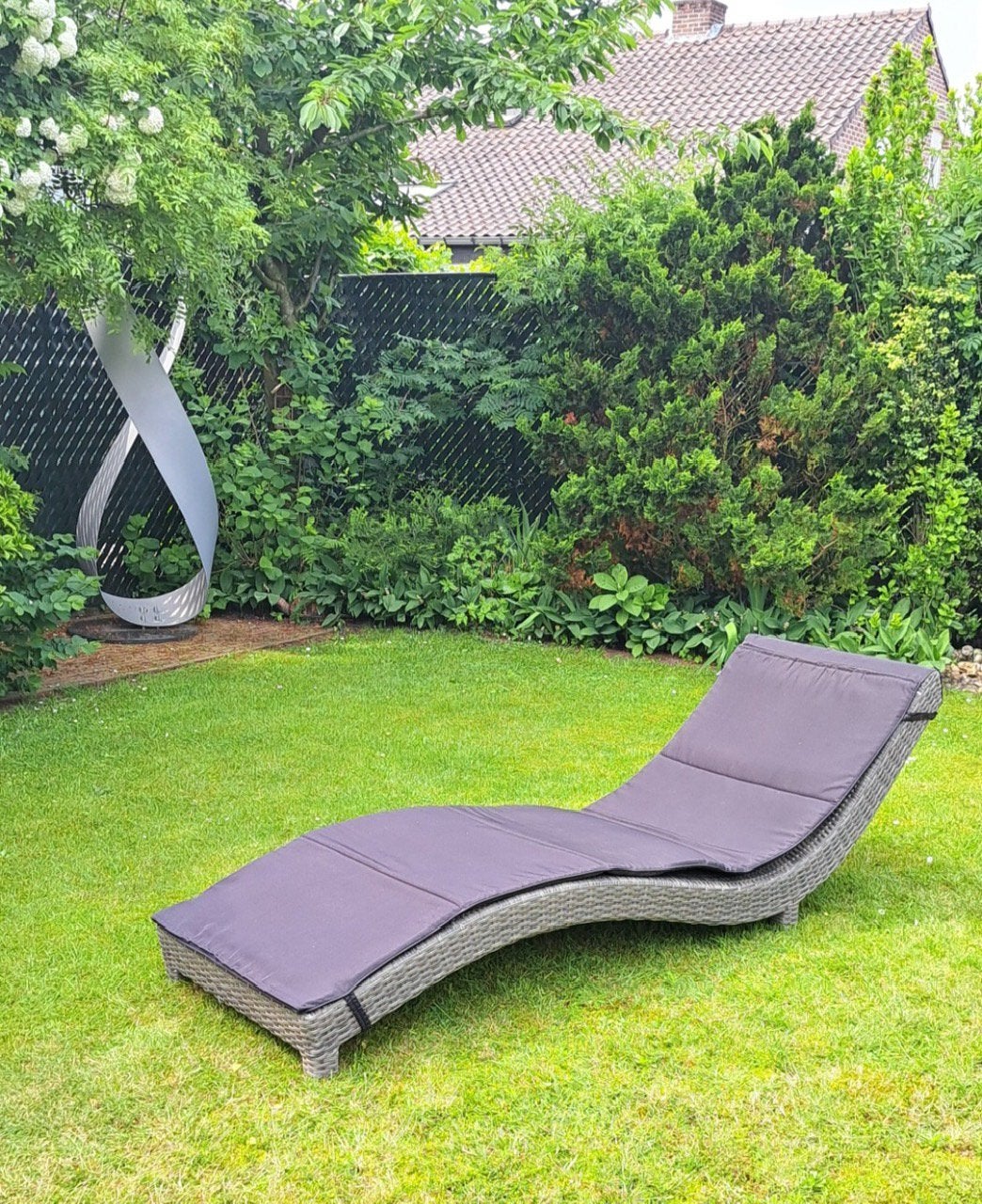 Ligbed, Tuin en Terras, Ophalen, Zo goed als nieuw