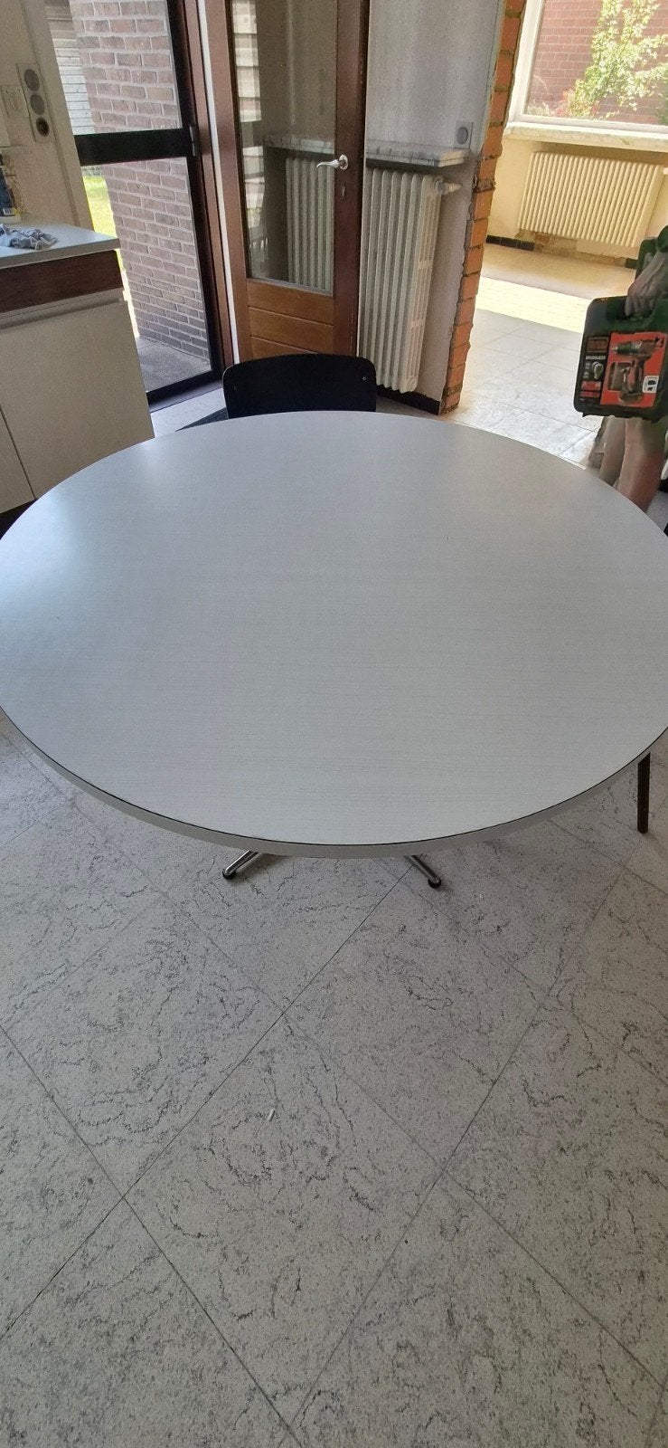 Keukentafel, Enlèvement, Utilisé, Cinq personnes ou plus, Rond