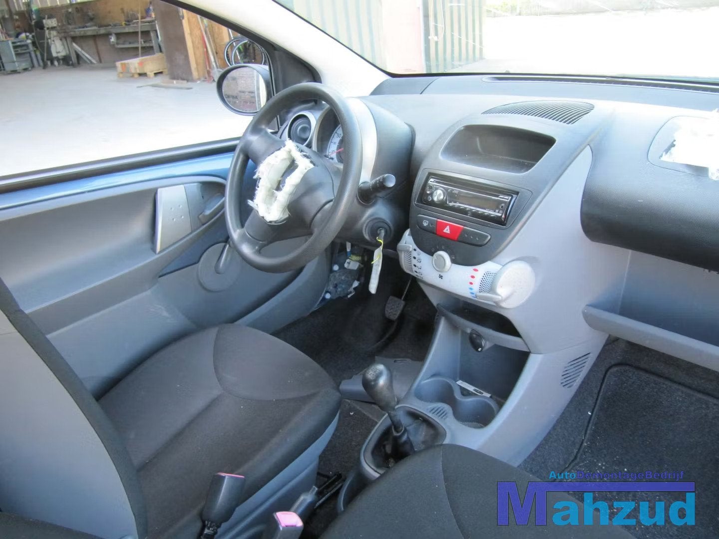 AYGO TOEREN TELLER STUURKOLOMSCHAKELAAR MATTENSET ZONNEKLEP, Info@toyota.co.jp, Toyota Motor Corporation, Toyota-Cho 1
471-8571  Toyota City