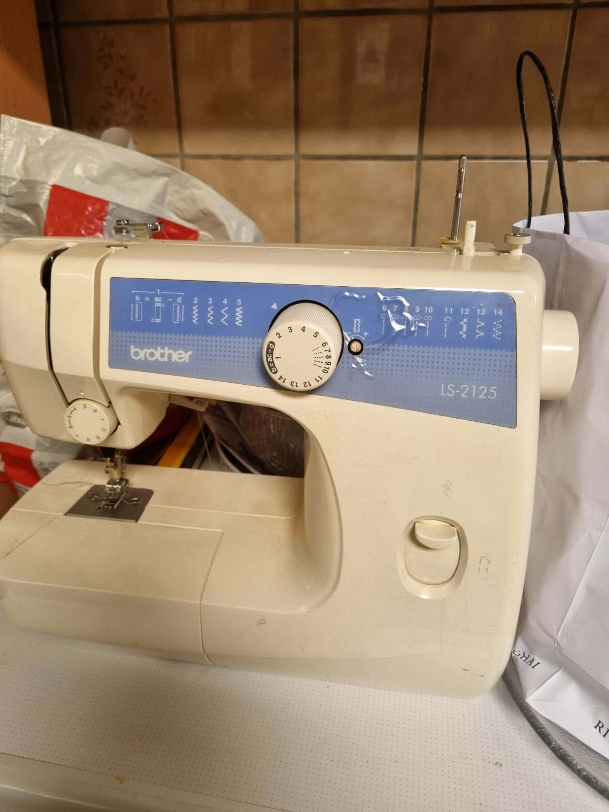 Machine a coudre, Hobby & Loisirs créatifs, Machines à coudre & Accessoires, Enlèvement, Utilisé