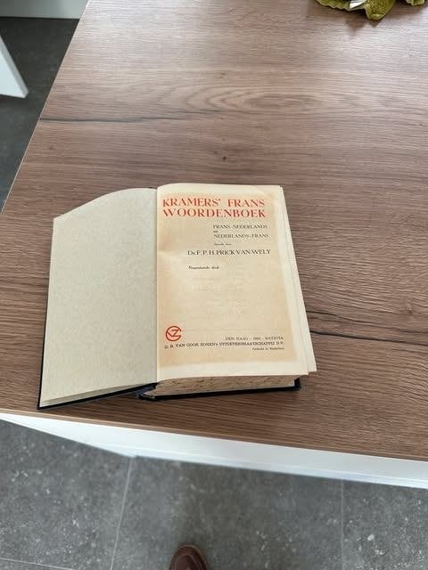 Kramers Frans woordenboek negentiende druk 1949, Boeken, Gelezen, Frans, Ophalen of Verzenden, Kramers