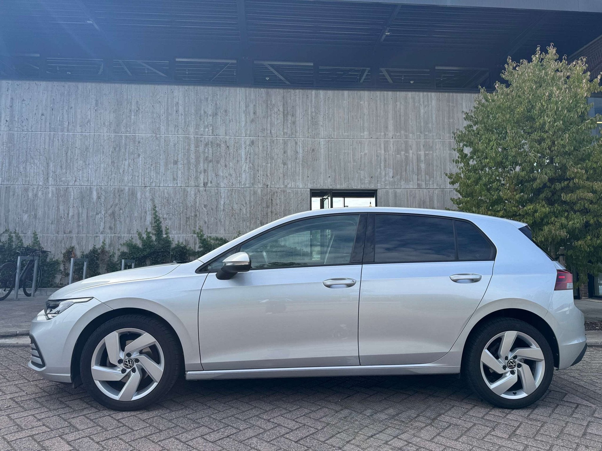 Volkswagen Golf 1.0 TSI Life Business*NAVI*PDC*CARPLAY*CAMER, Auto's, https://public.car-pass.be/vhr/38cecb71-93c0-4d2d-b70c-9e4ea72a149a