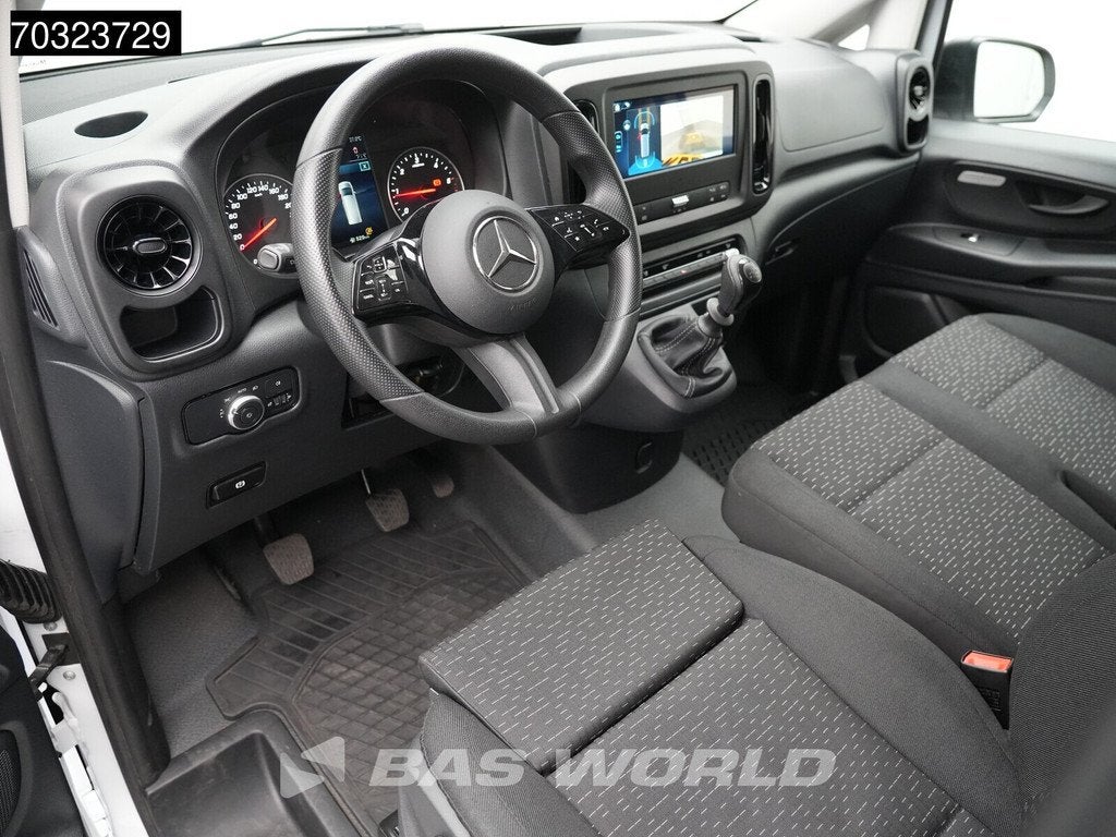 Mercedes Vito 116 L2H1 Nwe model Navi Airco Cruise Parkensen, Stof, Gebruikt, Euro 6, 4 cilinders