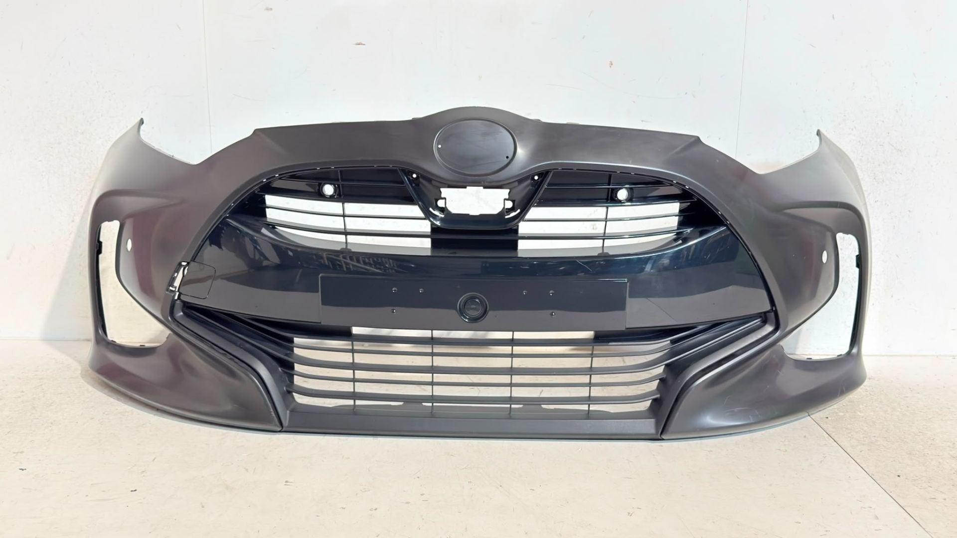 Pare-chocs avant Toyota Yaris IV XP210 52119-0DA00, Info@fabrikant.eu, Fabrikant BV, Pare-chocs, Fabrikantstraat 1
1000 AA  Amsterdam, NL