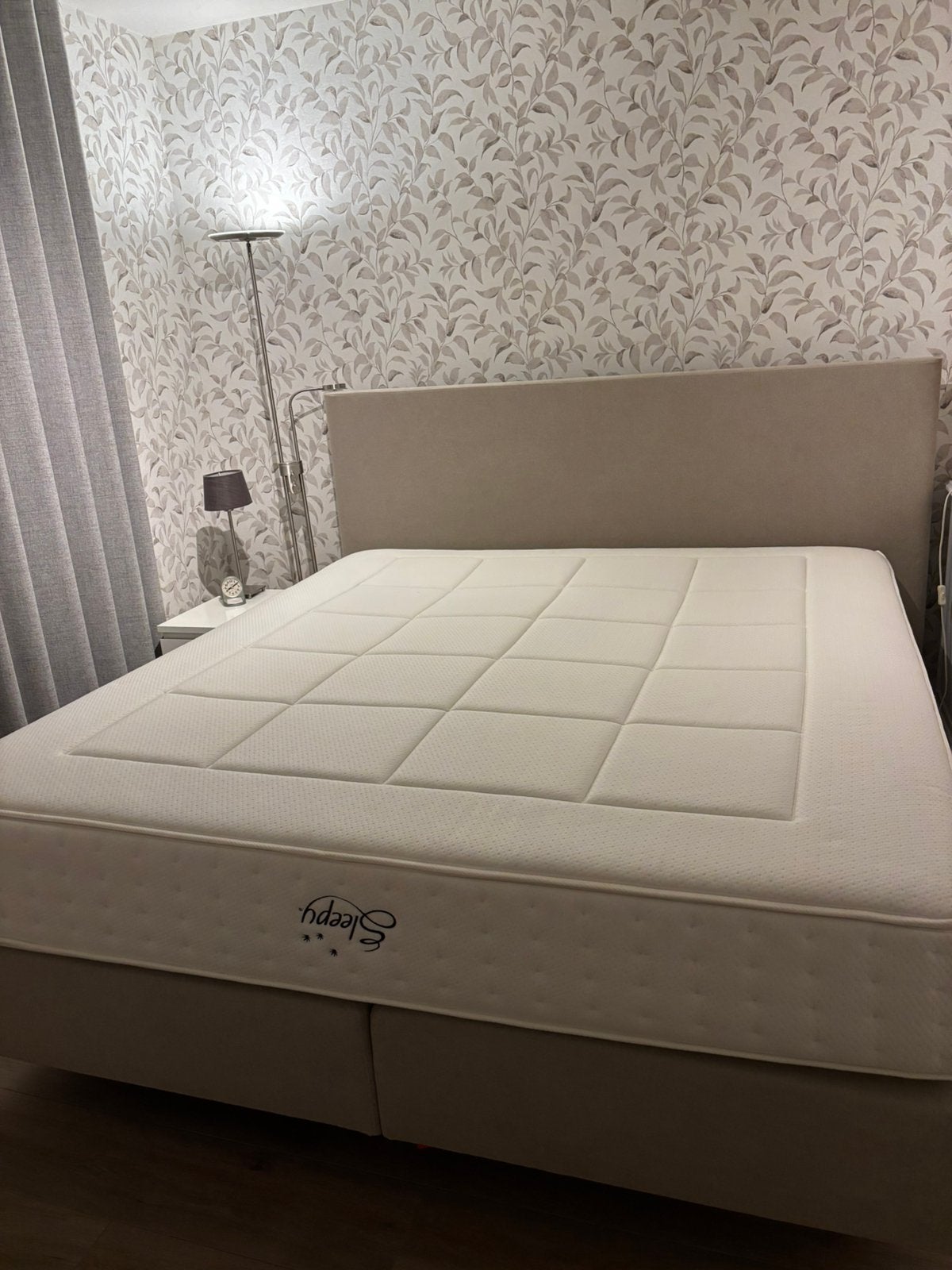 Matras merk sleepy  2 persoons 200x180 groot , 30cm dik., Huis en Inrichting, Ophalen, Tweepersoons, Zo goed als nieuw, Matras