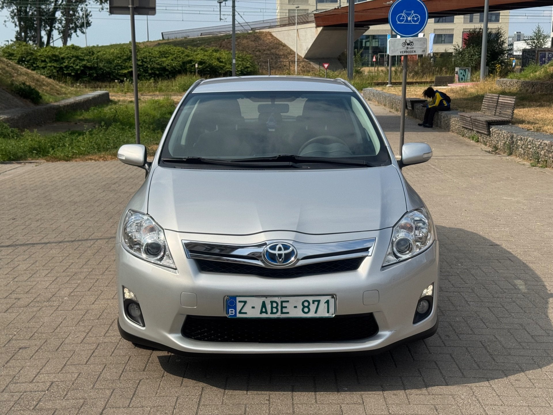 Toyota Auris | Automaat | Benzine + Elektr | Euro 5, 100 kW, Achat, https://public.car-pass.be/vhr/ef12c637-8c98-4a37-bff5-d89a53ffb20f