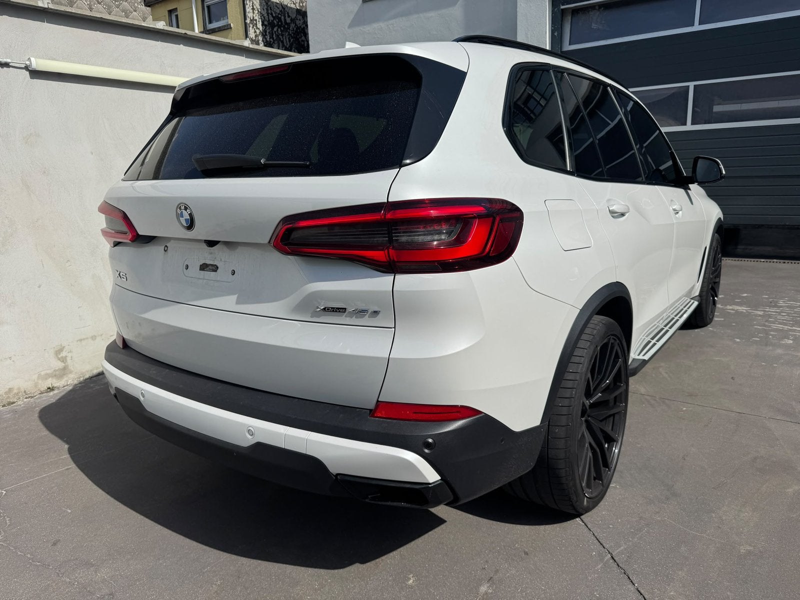 BMW X5 3.0 I HYBRIDE, Auto's, Automaat, Wit, Bedrijf, Hybride Elektrisch/Benzine