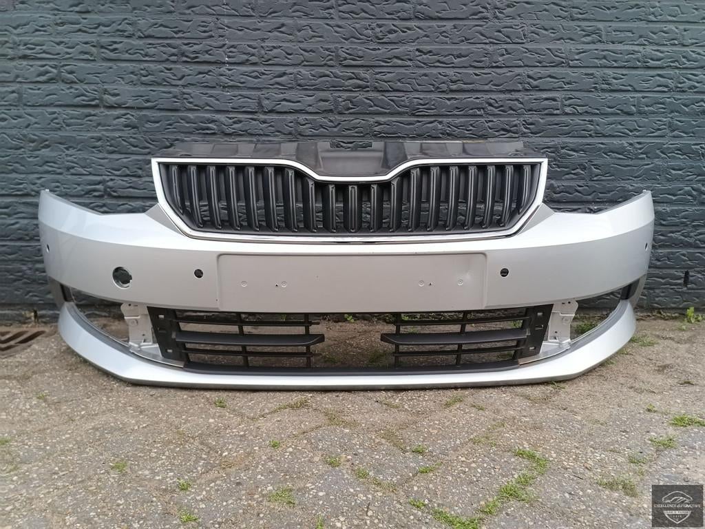 Skoda Fabia 3 2014-2017 Voorbumper Bumper 4xPDC Origineel!, Auto-onderdelen, Tr. Vaclava Klementa 869
293 01  Mlada Boleslav, CZ