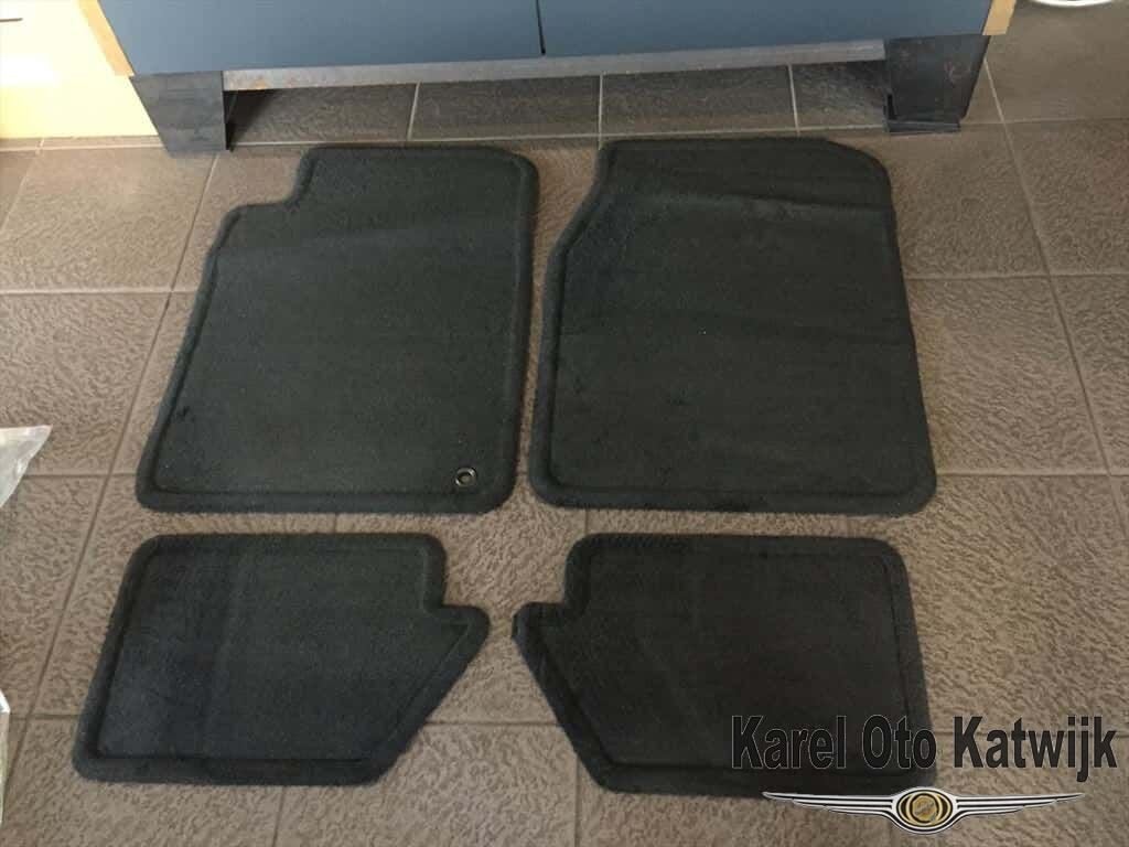 Mattenset Chrysler 300M zwart/antraciet, -, Nieuw, Ophalen of Verzenden, -