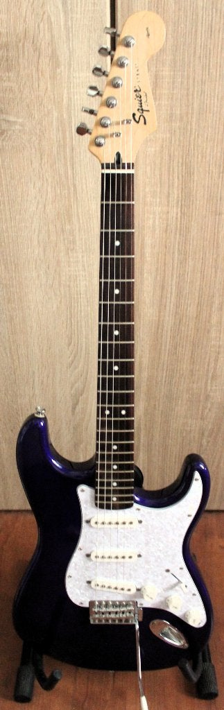 gitaarset SQUIER Affinity by Fender - versterker -attributen, Muziek en Instrumenten, Snaarinstrumenten | Gitaren | Elektrisch