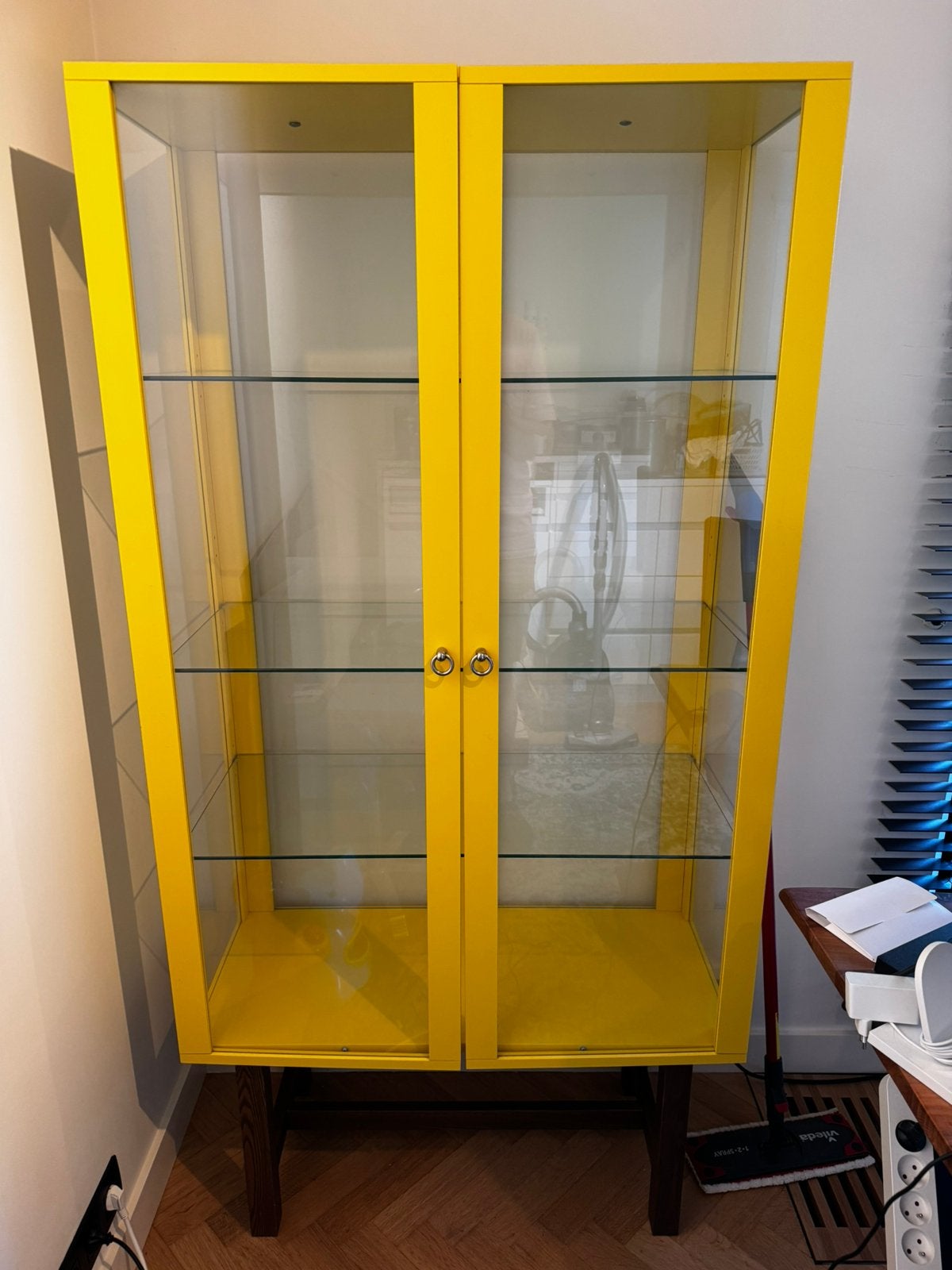 Ikea stockholm vitrinekast 2014, Ophalen, Zo goed als nieuw