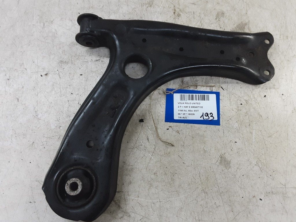 BRAS DE SUSPENSION AVANT DROIT (TRIANGLE) (6R0407152), Utilisé, Volkswagen