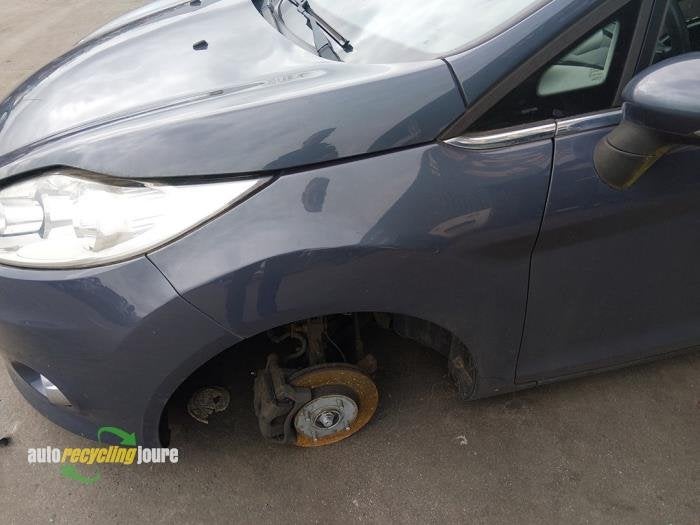 Aile avant gauche d'un Ford Fiesta (F0), -, -, 3 mois de garantie, -