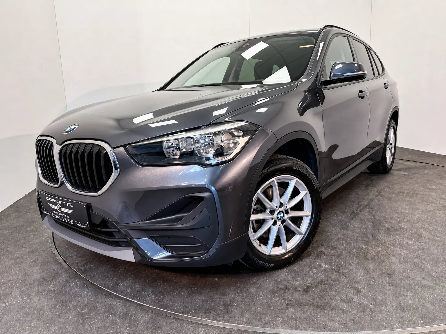 BMW X1 1.5 sDrive18i Business Advanta, Argent ou Gris, Achat, Euro 6, Entreprise