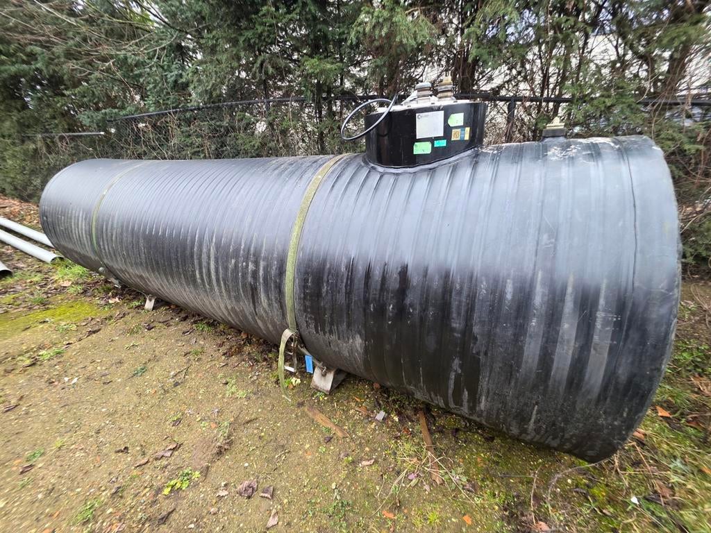 Dubbelwandige 8000ltr kunststof brandstoftank bovengronds., Ophalen