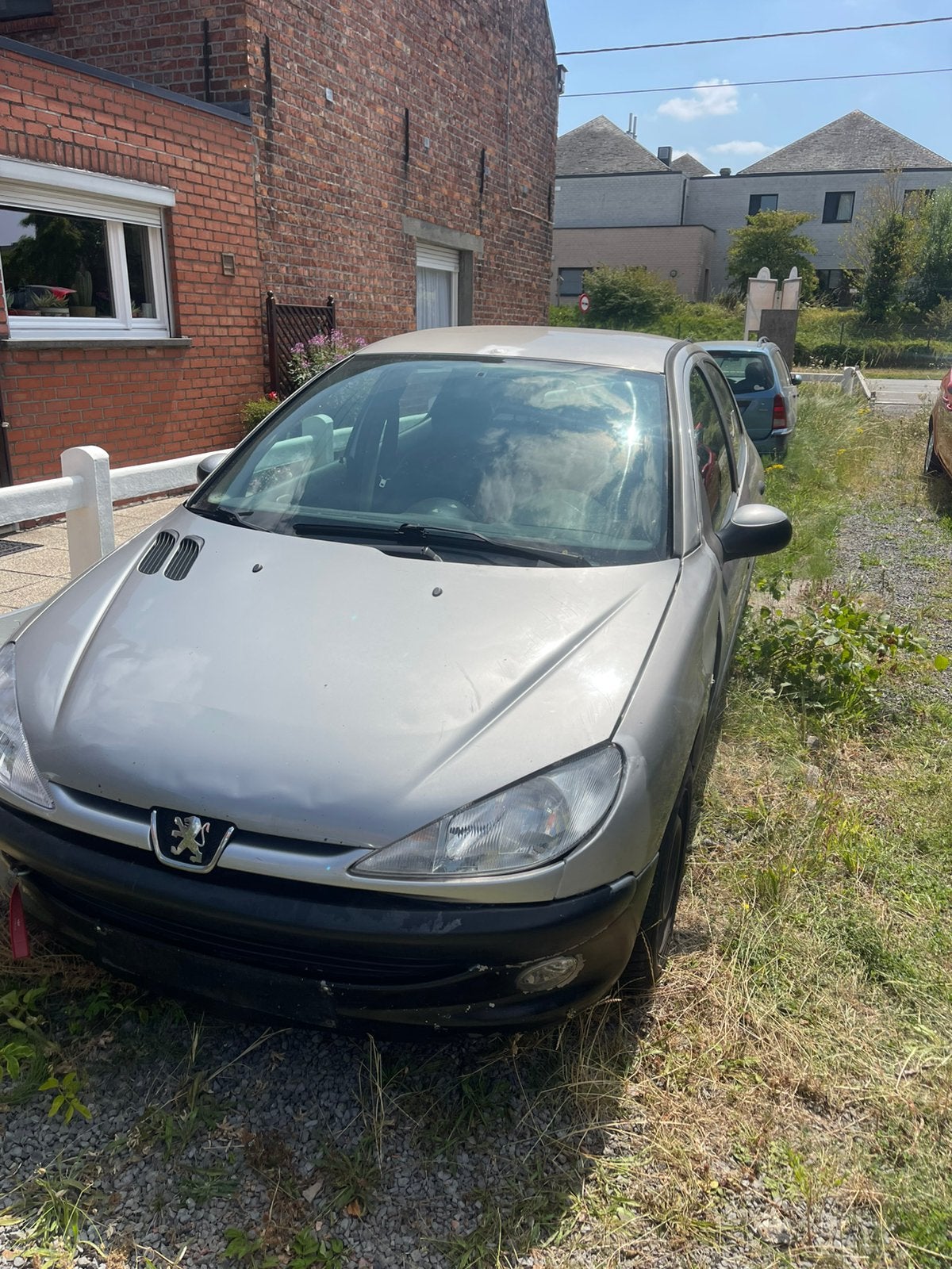 Peugeot 206 1.1 essence, Autos, Peugeot, Particulier, Essence, Euro 4, Autre carrosserie, 5 portes, Boîte manuelle, Argent ou Gris