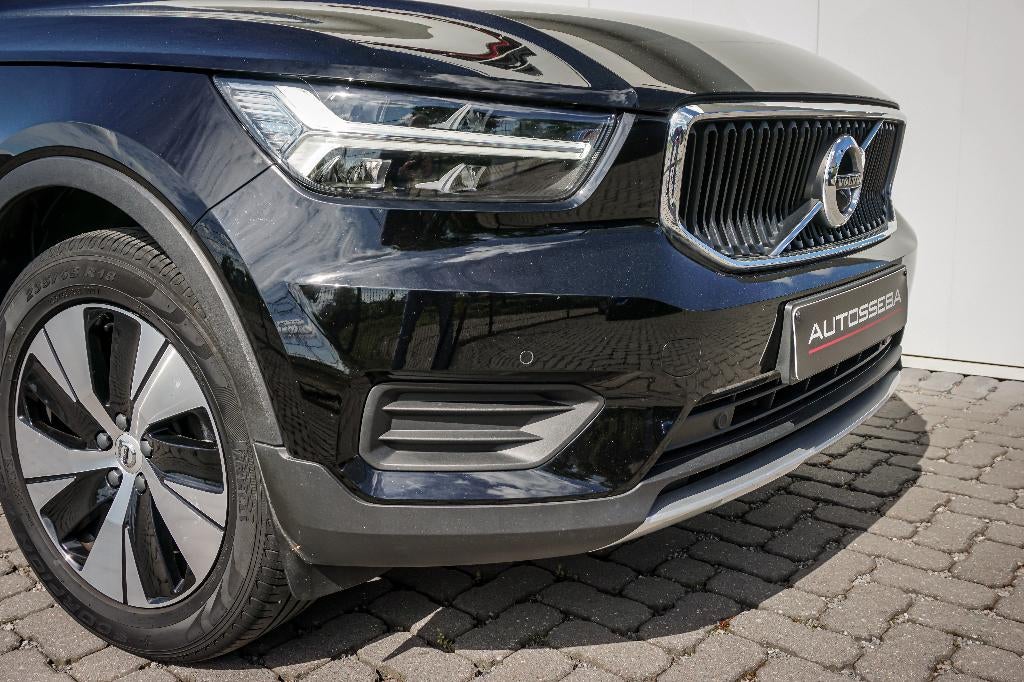 Volvo XC40 1.5 Momentum Aut. Camera/Leer/Garantie *69757km*, Auto's, Zwart, Leder, 5 zetels, 5 deurs
