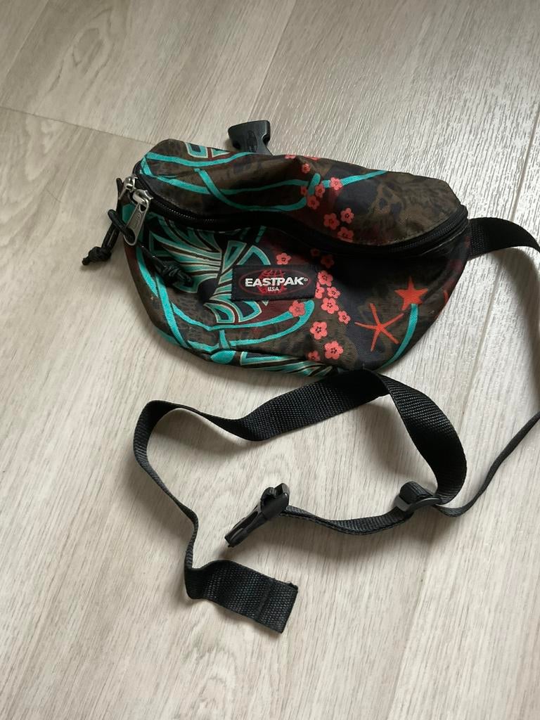 Sac de taille, Eastpak, Enlèvement ou Envoi, Comme neuf, Vert