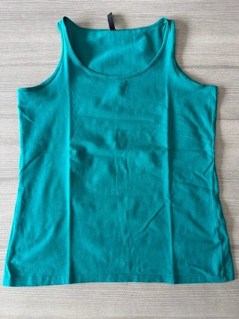 Topje Maxi Blue maat 42/44 (nr7555), Kleding | Dames, Topjes, Maat 42/44 (L), Ophalen of Verzenden, Zo goed als nieuw, Zonder mouw