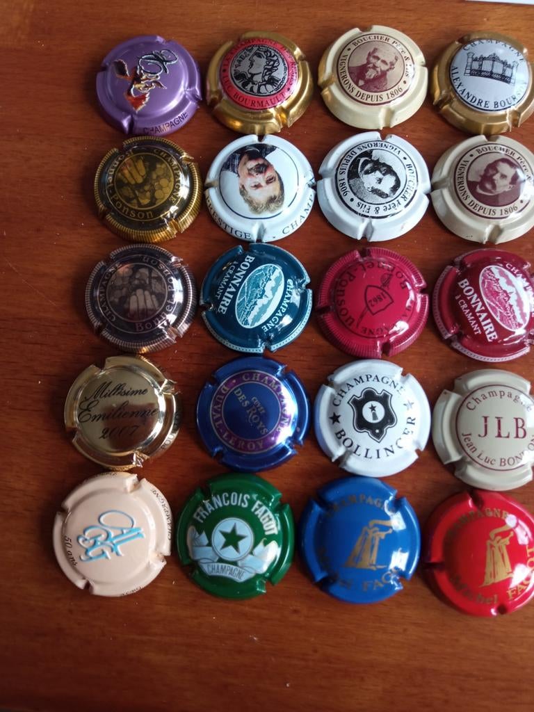 Champagne capsules lot 20, Verzenden